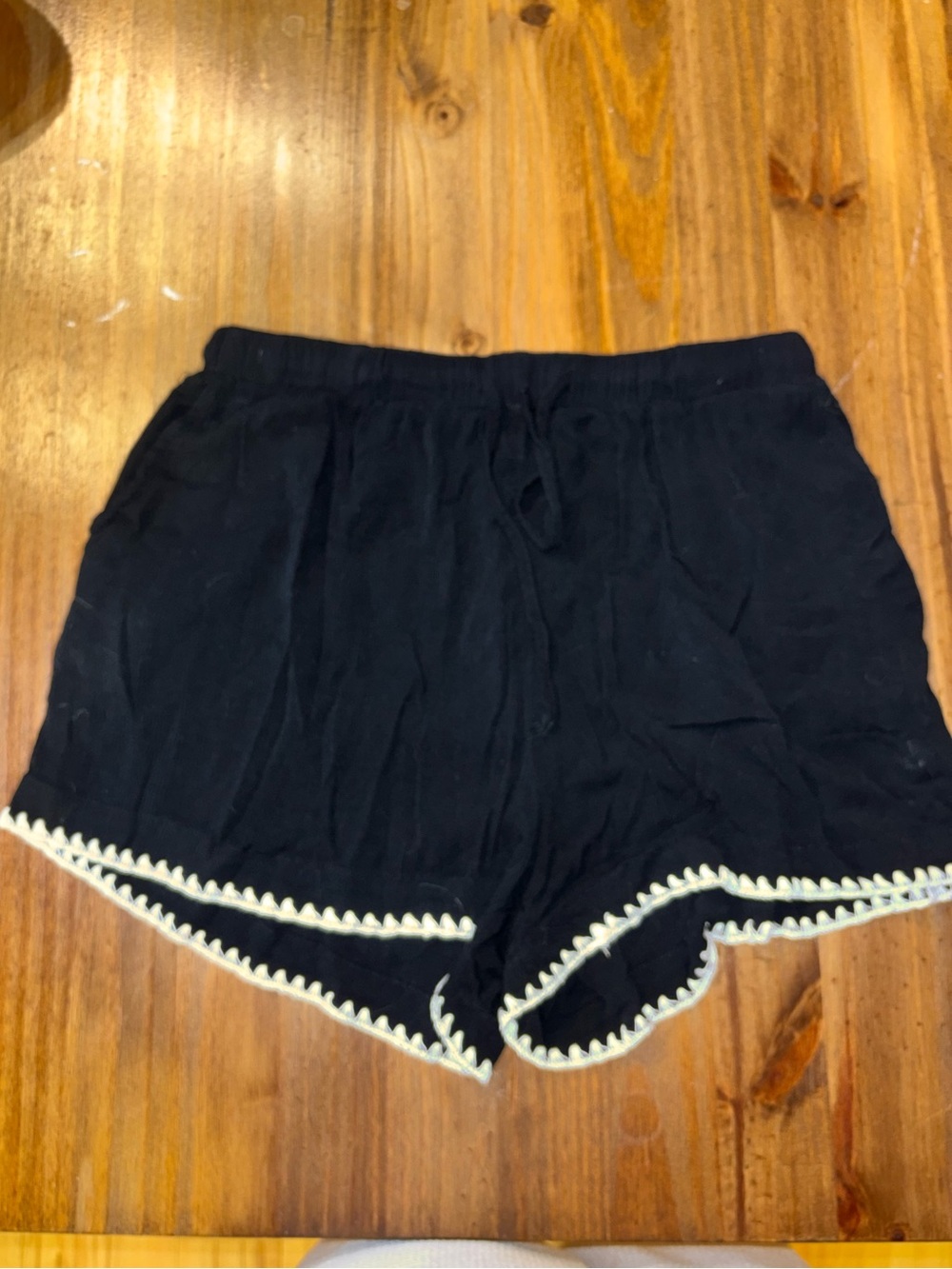 Cupshe Black Athletic Shorts with White Scallop Trim